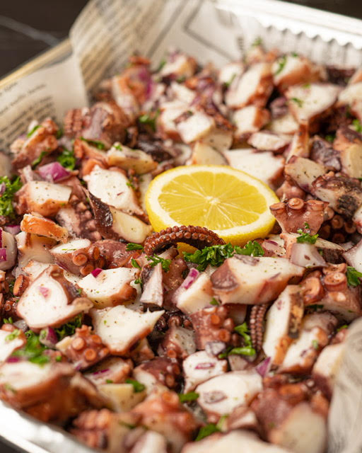 Huîtres Chiasson sauvages et salade de pieuvre à la méditerranéenne. CODE PROMO :LOVE
